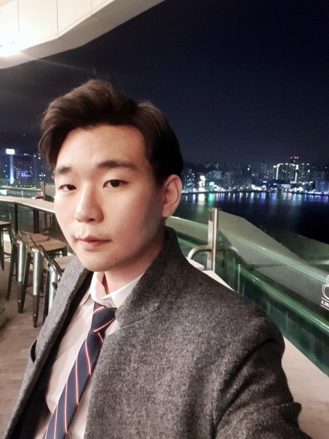 작성자 사진